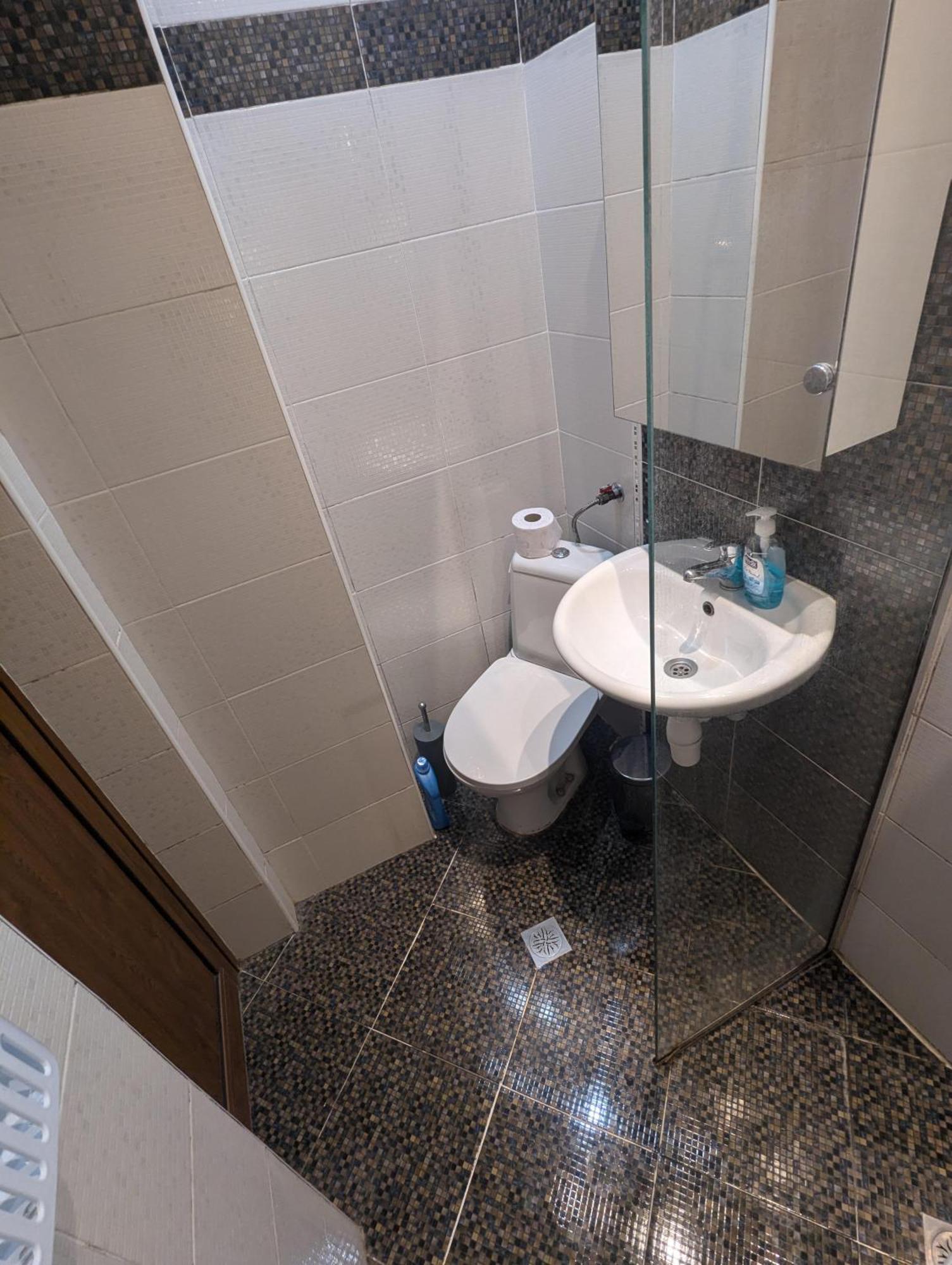 Sunny Cozy Flat In The Centre, Close To Beach, 4 Rooms, 105Sqm Варна Экстерьер фото