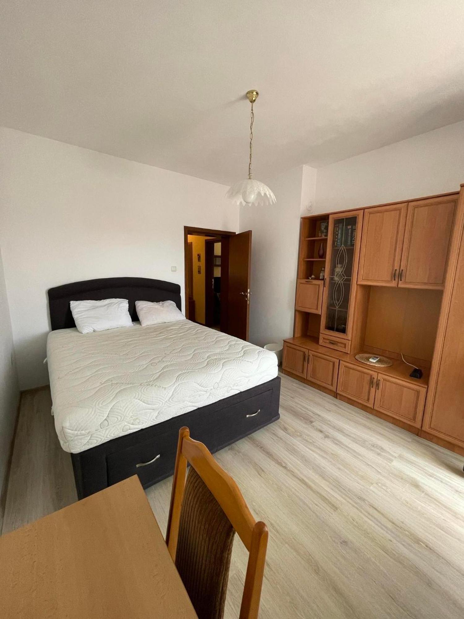 Sunny Cozy Flat In The Centre, Close To Beach, 4 Rooms, 105Sqm Варна Экстерьер фото